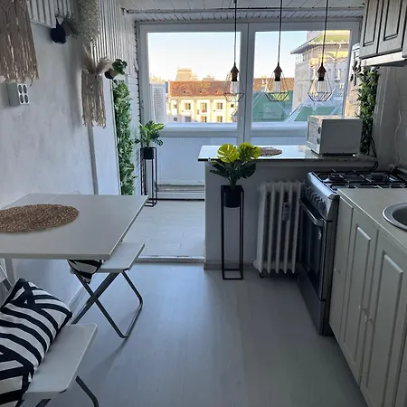 Appartamento The View - Ultracentral, Spatios - Bea-ti Cafeaua La Inaltime, In Timp Ce Admiri De Sus Craiova